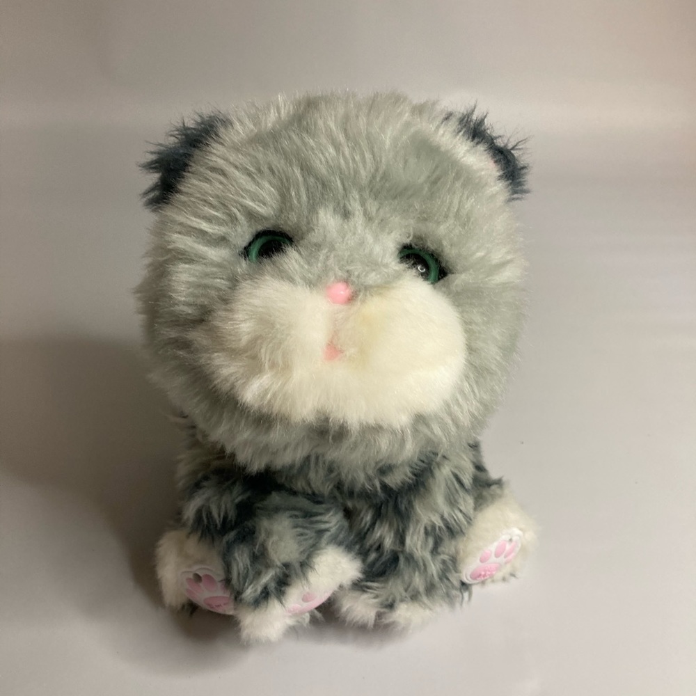 Little Live Pets My Dream Gray Cat Smooch Plush
